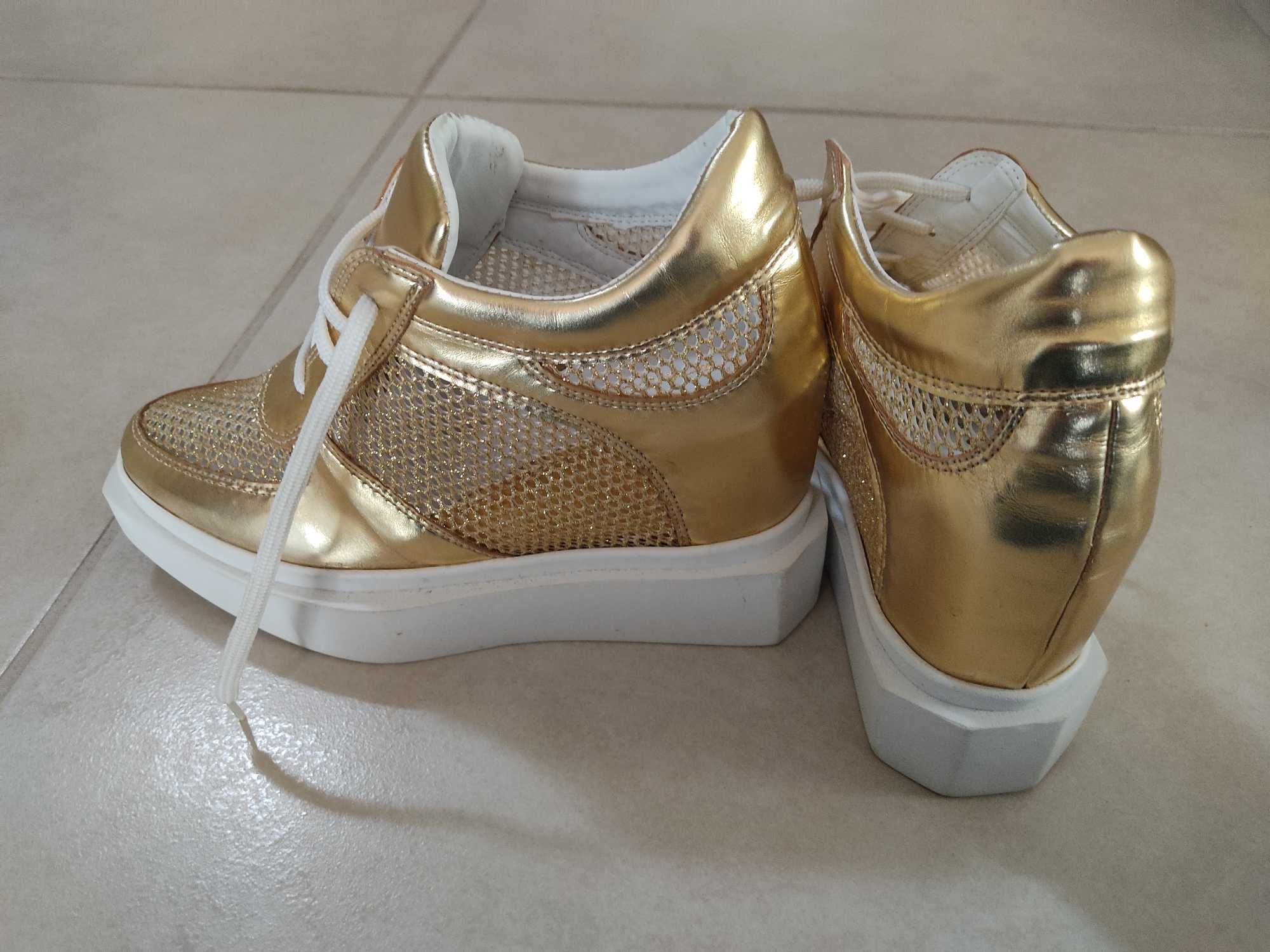 златни обувки на платформа 38р