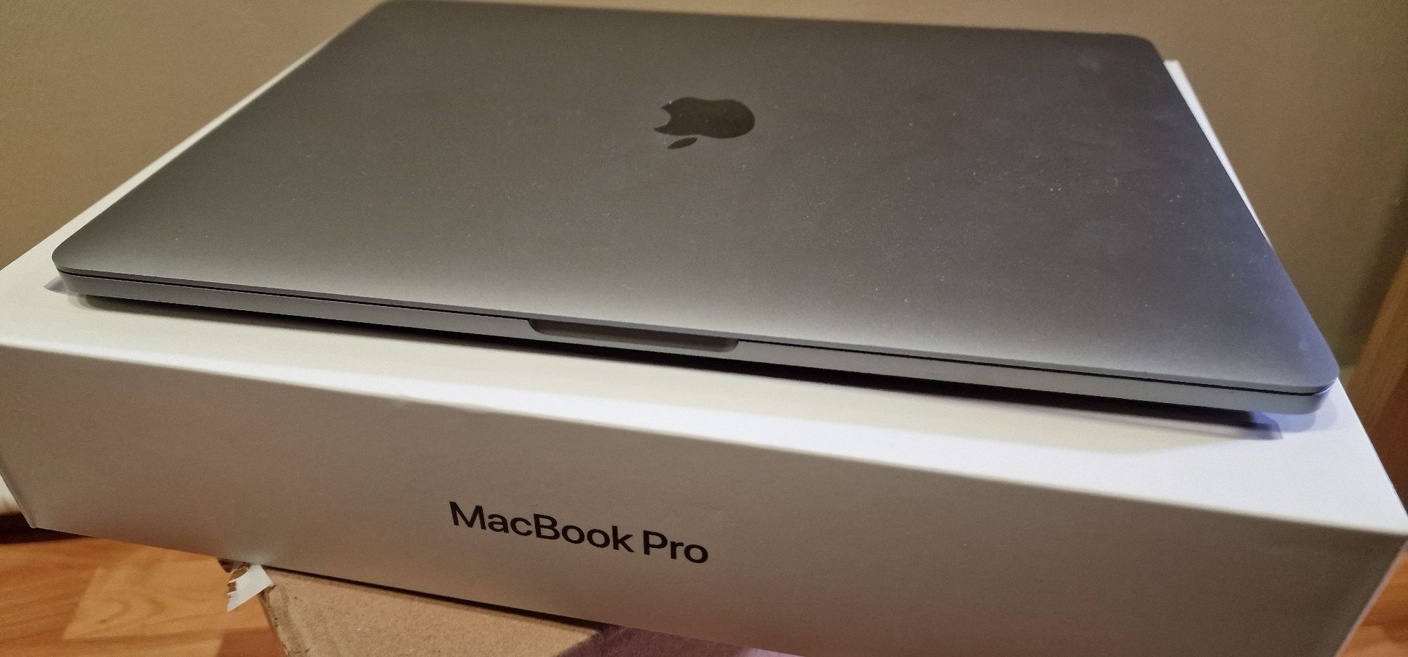 Laptop Apple MacBook Pro 13-inch