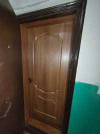 Продам деревянную меж комнатную дверь