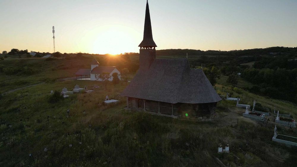 Foto/video dronă–proprietăți-400 RON/minut editat-interior și exterior