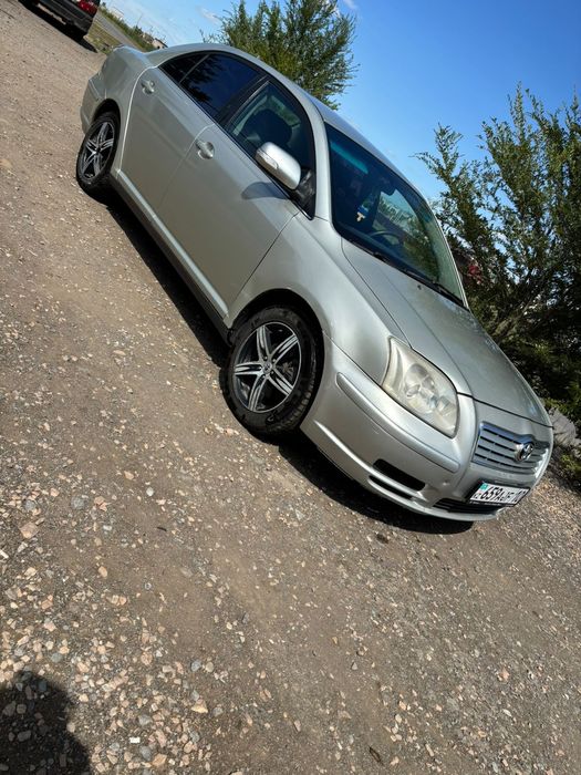 Продам Toyota avensis