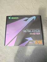 Kit placa de baza Aorus Master X670 - E si Ryzen 9 7900X