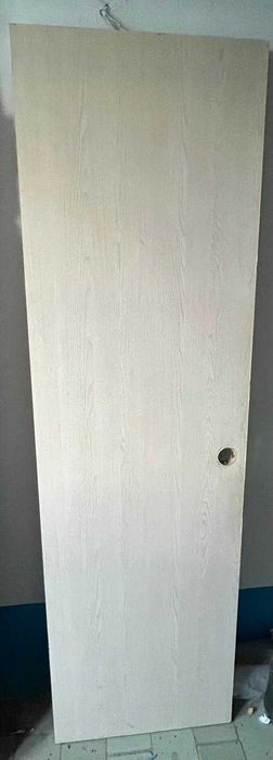 Продам дверь межкомнатную