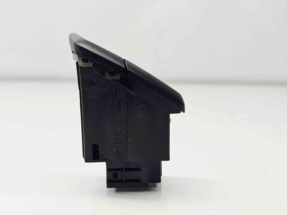 Buton avarii Audi A4 (8K2, B8) [Fabr 2008-2015] 8K2941509A