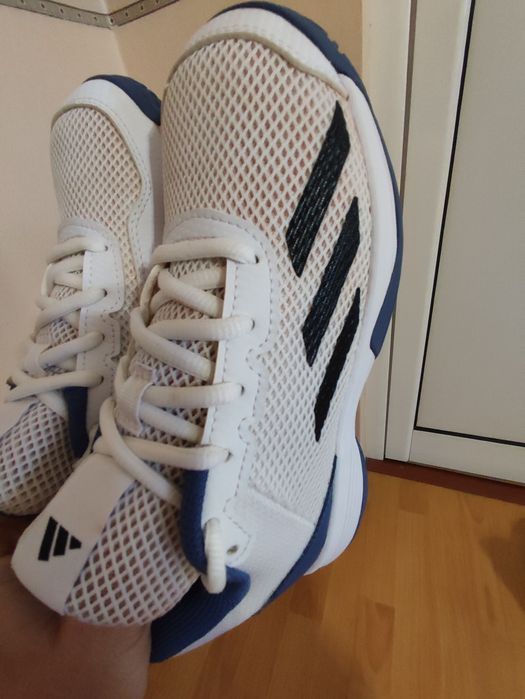 Маратонки Adidas uk 1 eur 33обувани веднъж