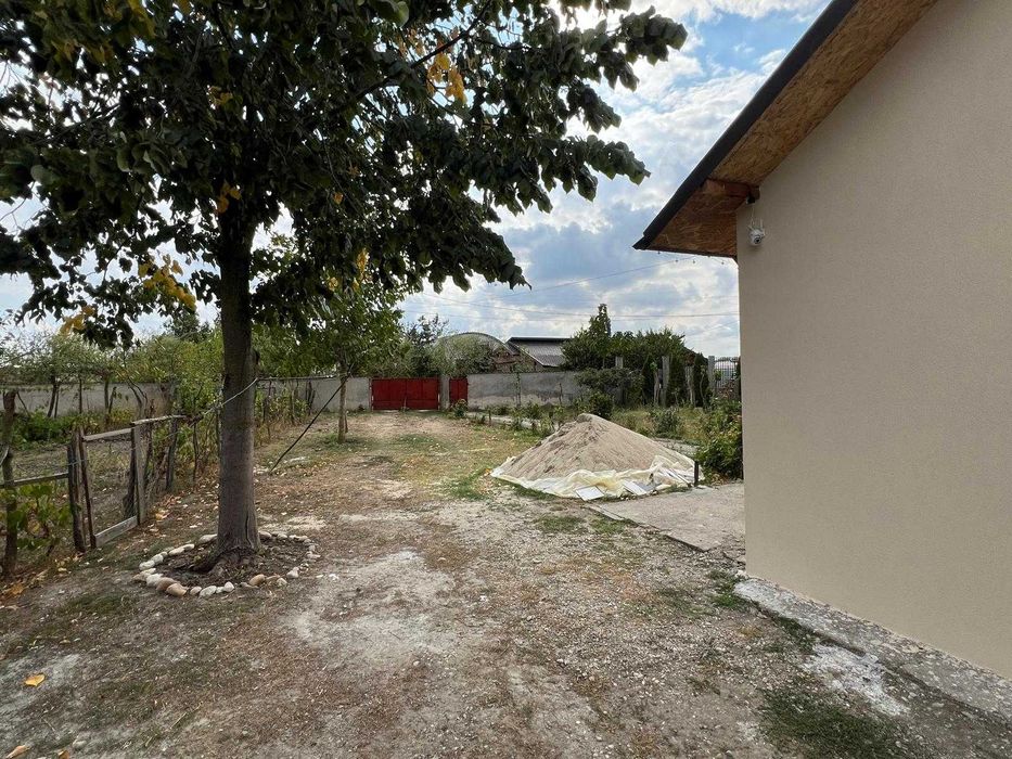 Casa spatioasa cu 4 camere si dependinte – Beciu, Teleorman