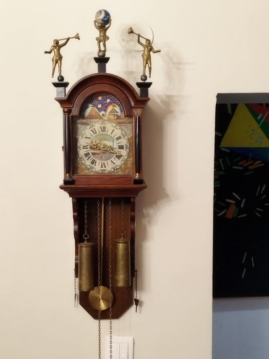 Антикварен холандски стенен-Фрезийски часовник