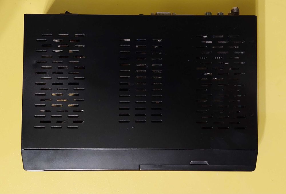 Продам тюнер DREAMSKY HD6+