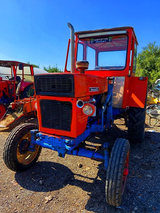 Vând tractor u 650 perfect funcțional
