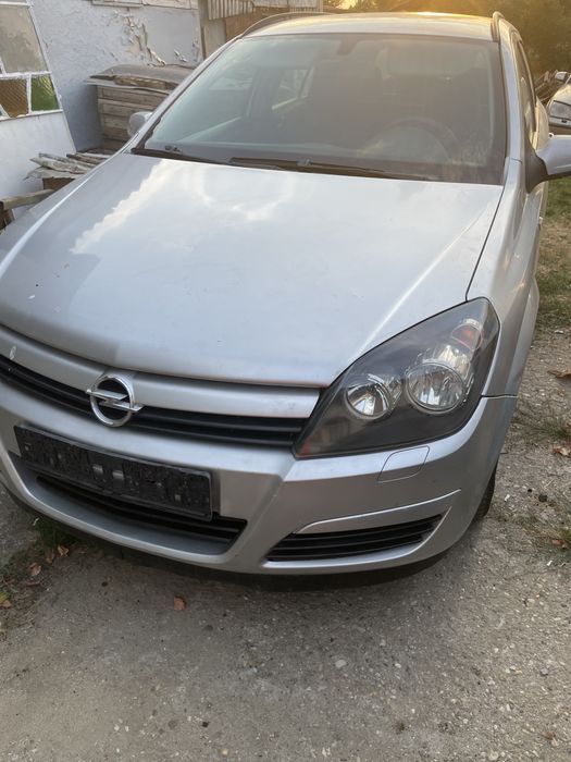 Dezmembrez opel astra H 1,7 2006