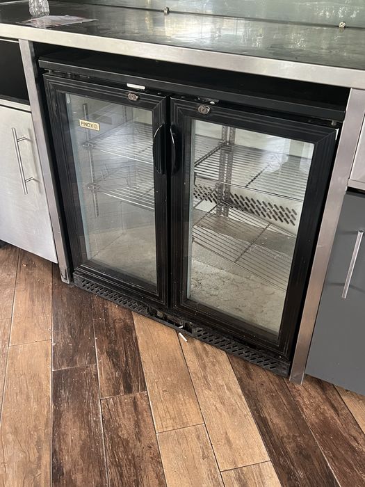 Подбарови Хладилни витрини