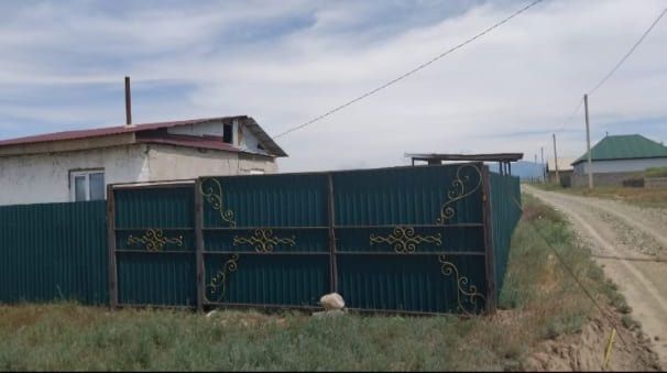 Срочно продам земельный участок с времянкой