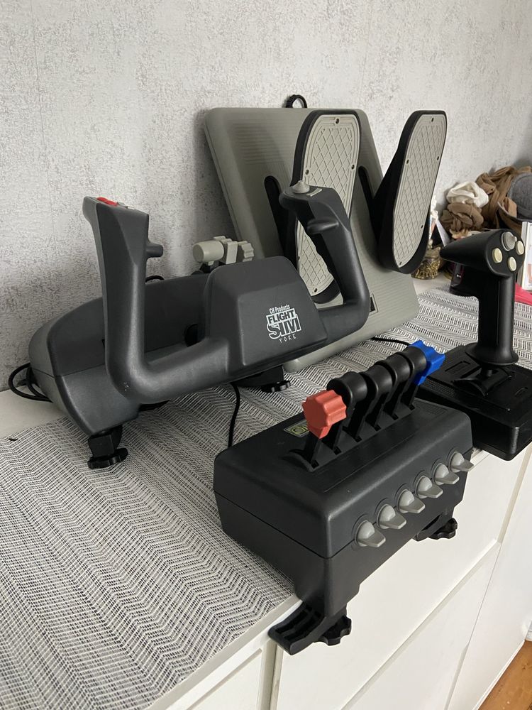 Kомплект Летателни Контролери CH Products-Flight SIM