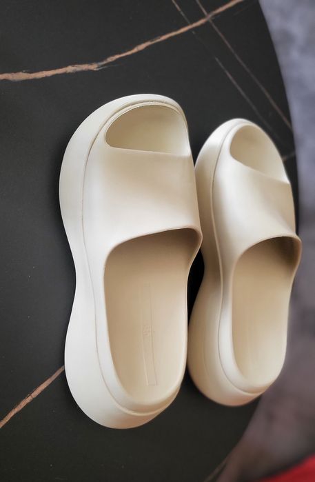 Дамски чехли два модела