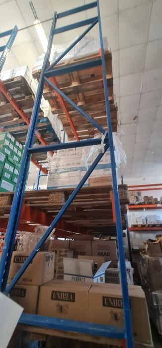 Rafturi metalice