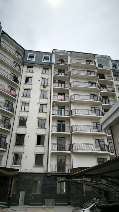 Продается 2х компания квартира Чинобод плаза