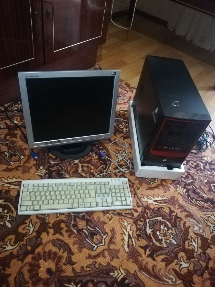 Монитор и процессор