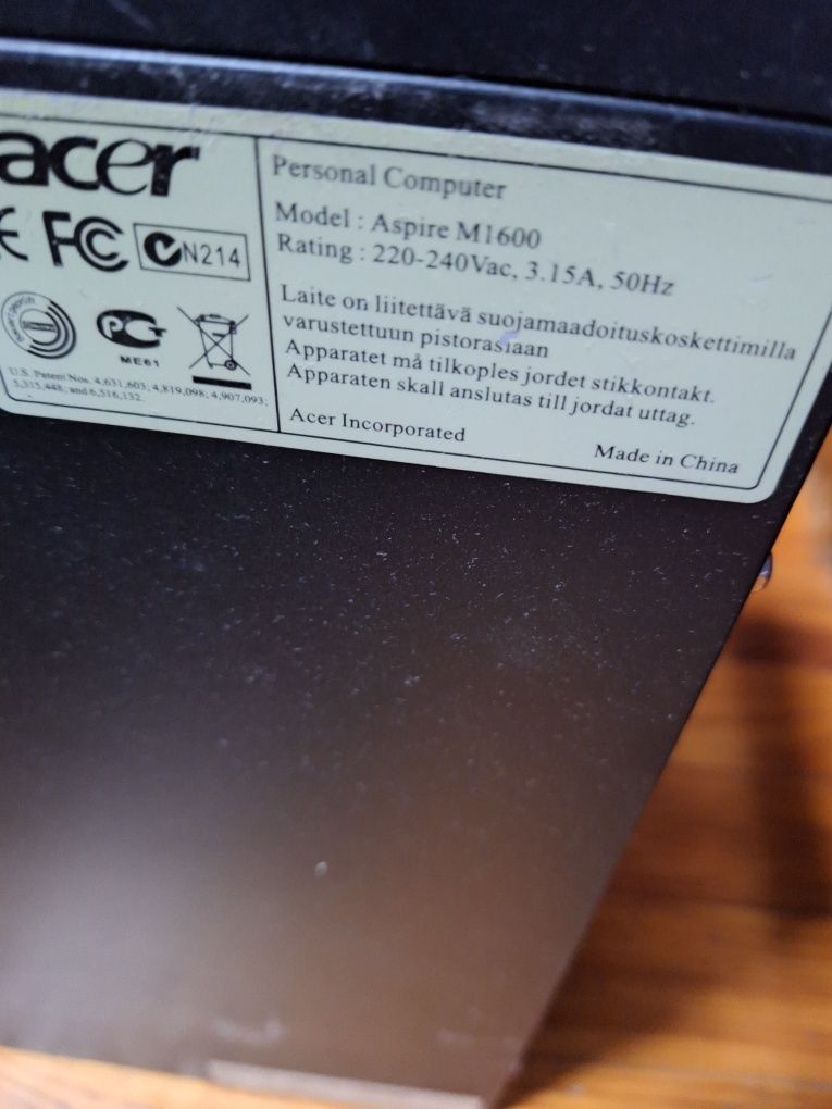 Acer Aspire M1600+ монитор 19' Philips