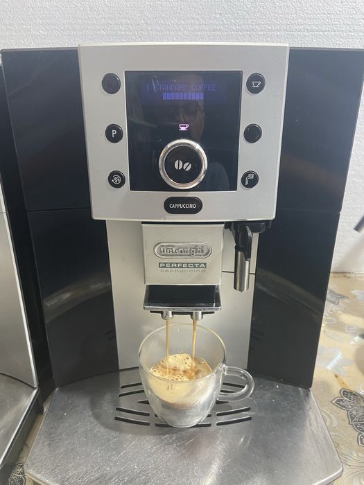 Espresor cafea Delonghi perfecta capucino