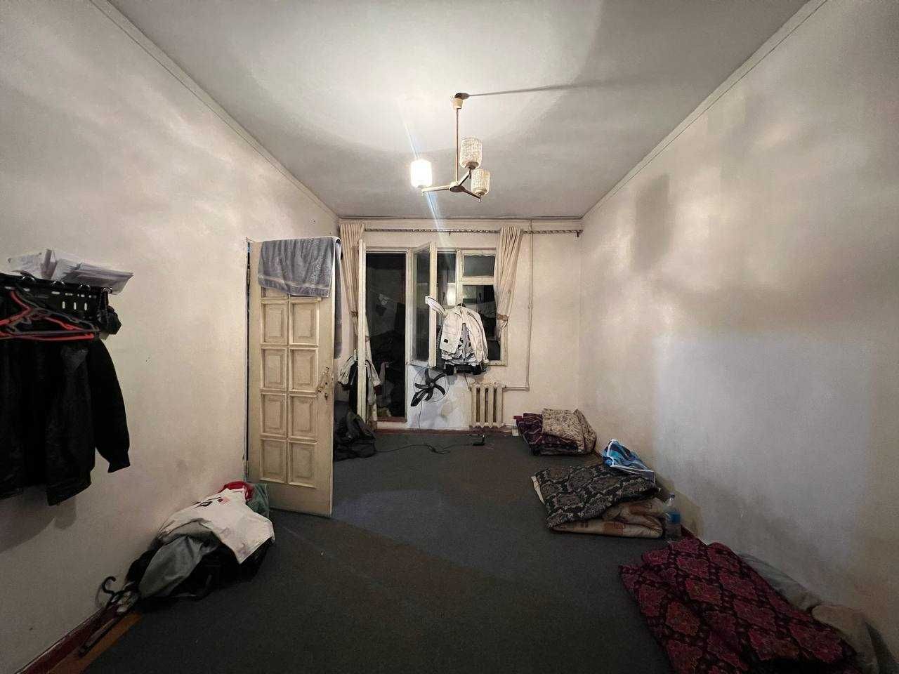 Продаётся 1/4/8, 33 м2 на Панельном, базар Янгиабад