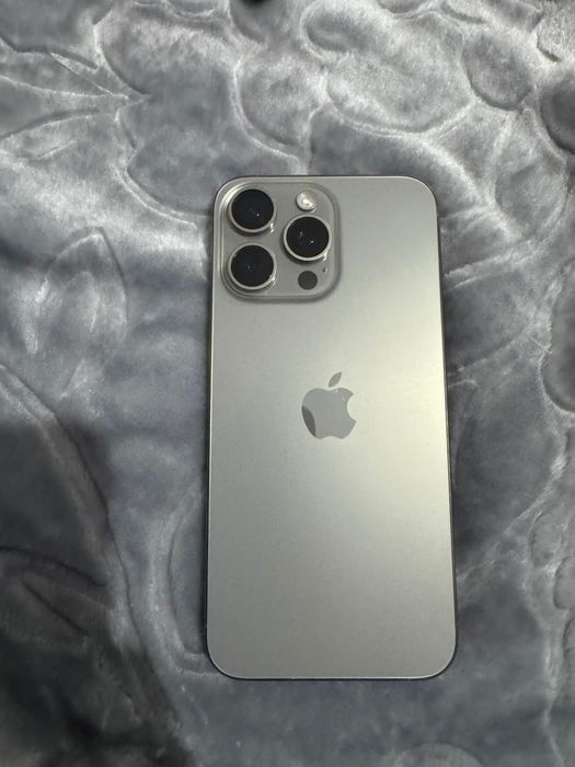iPhone 15 Pro Max 256GB (Титан) — без ремонта