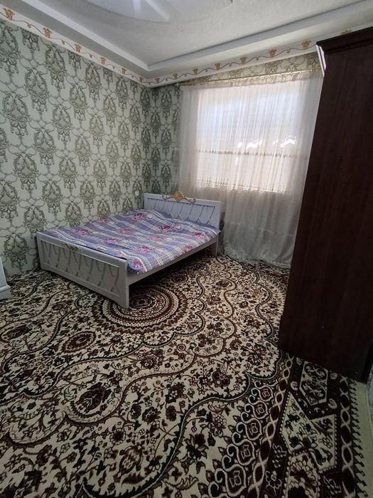 Sergeli qumariqda 3.54sotix 2etajli yevro remont uy sotiladi