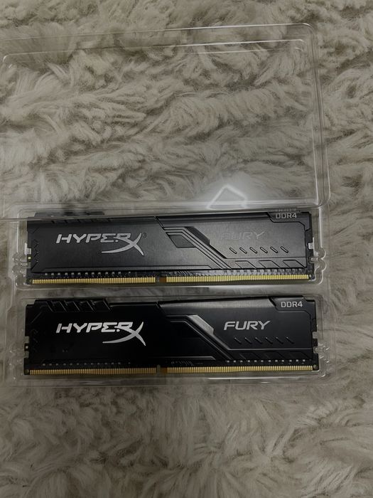 Vand 16 gb de rami hyperX fury ddr4 2600mhz