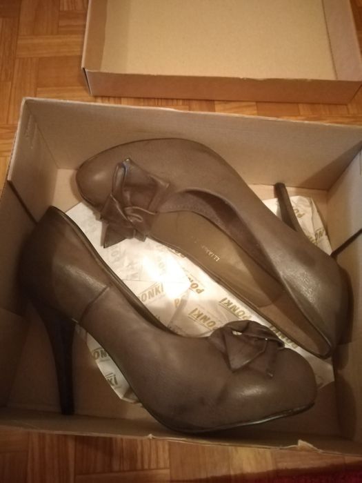 Нови обувки на ток 40н