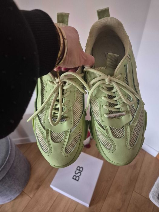 Сникърси Steve Madden