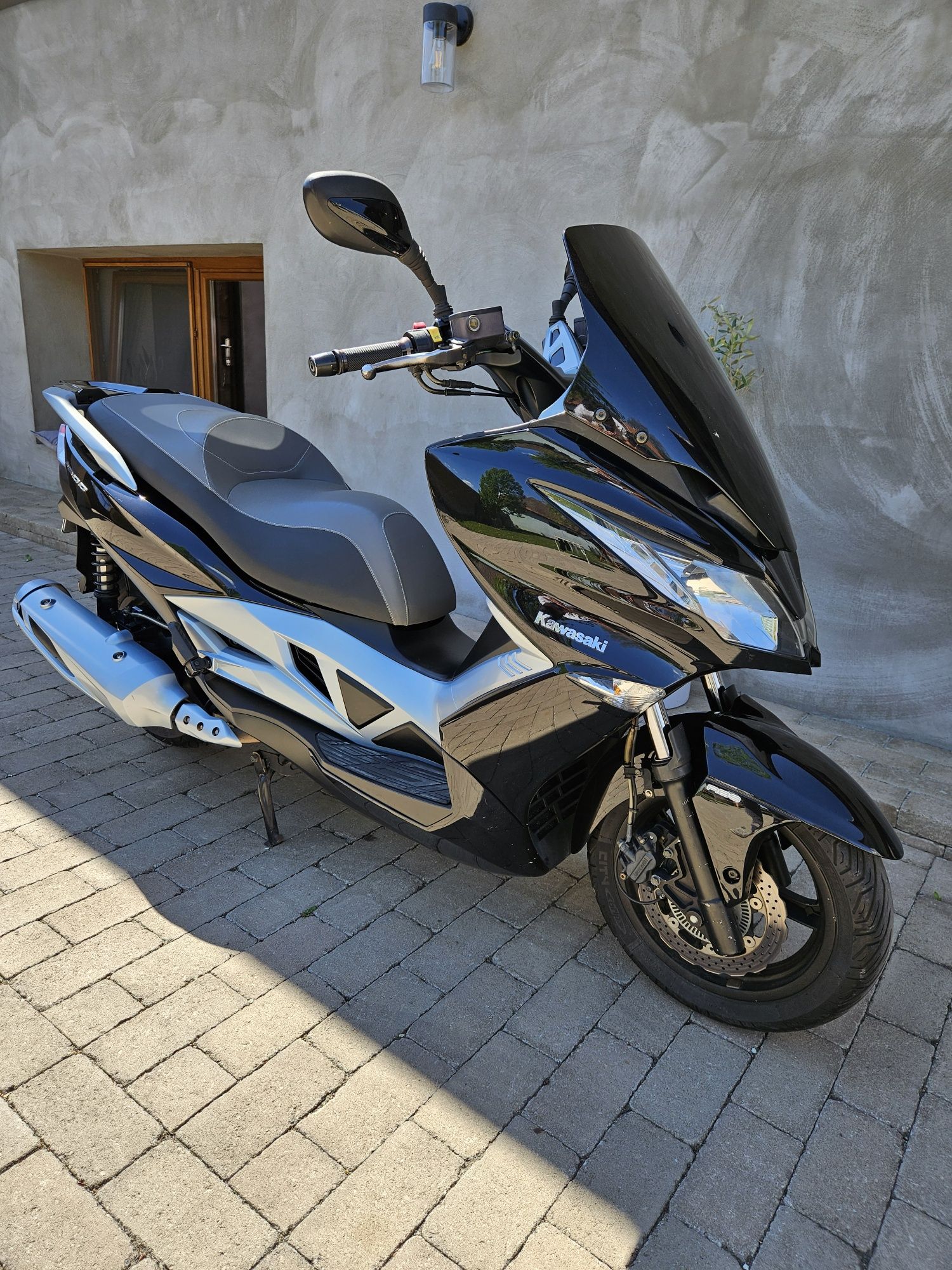Kawasaki j300 impecabil 2015