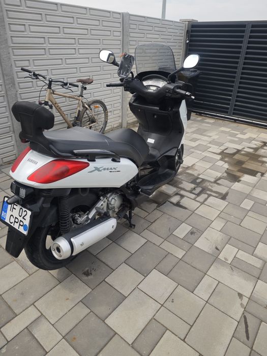 Vând Yamaha X max sau schimb cu motocicleta Yamaha 600cm
