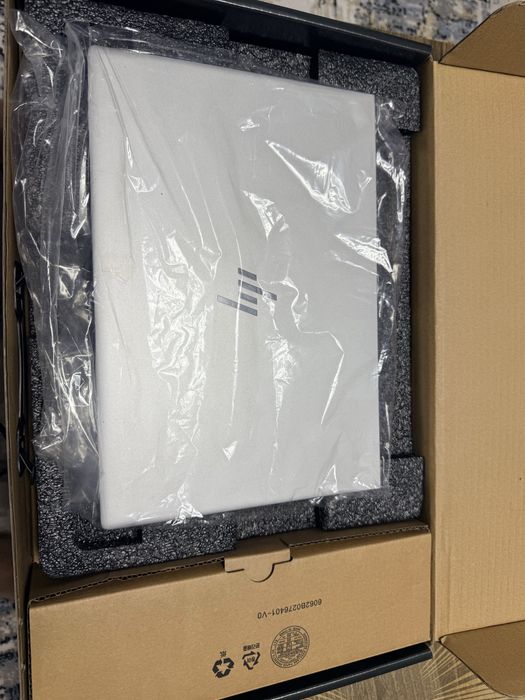 Hp Envy 13”ad015na touchscreen