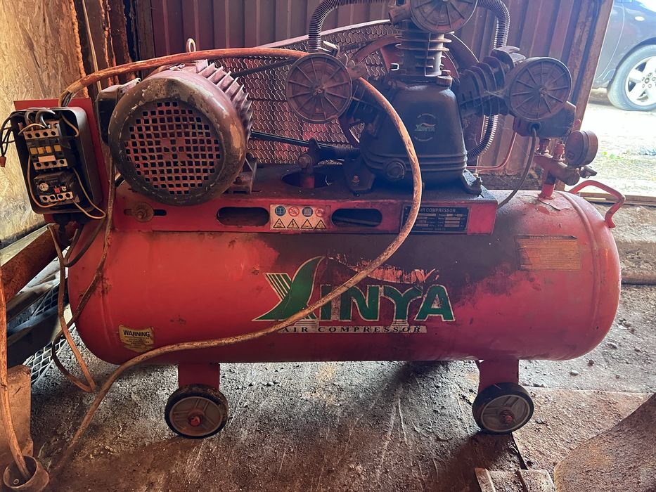 Продам воздушный компрессор 380