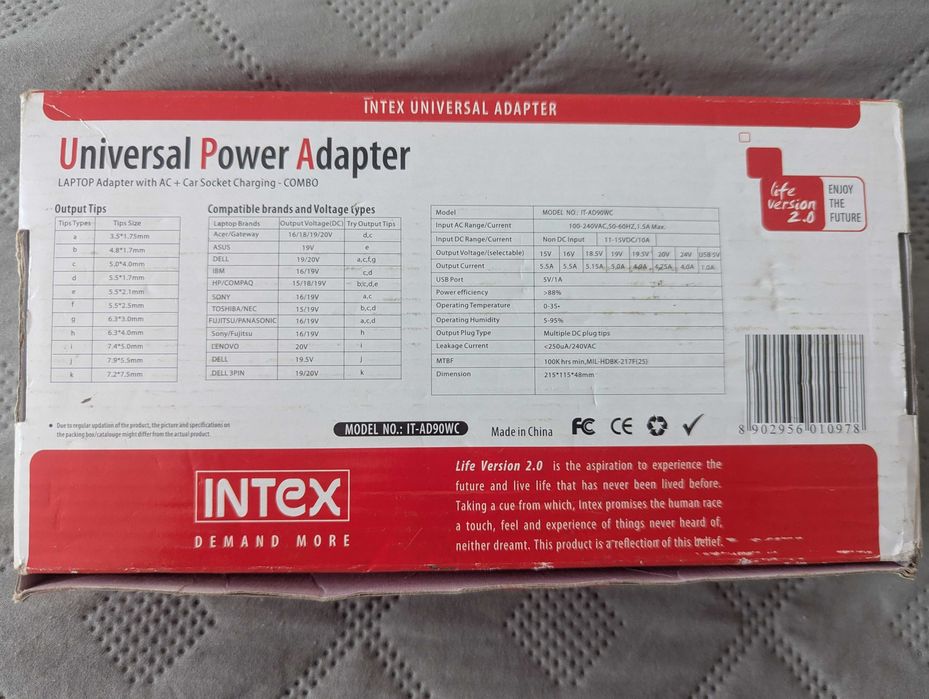 Универсален адаптор за лаптопи с преходник за кола