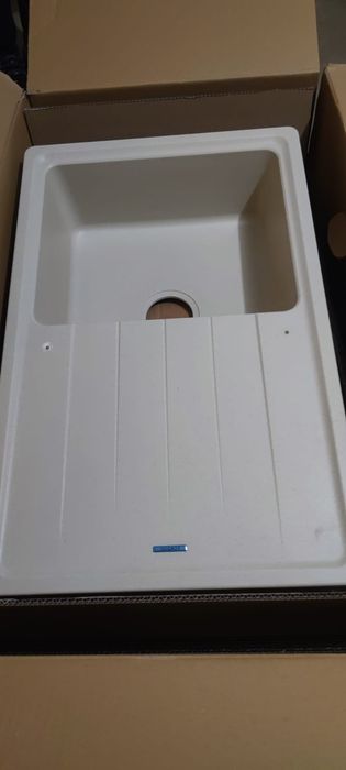 Vând chiuveta premium cu baterie -Schock