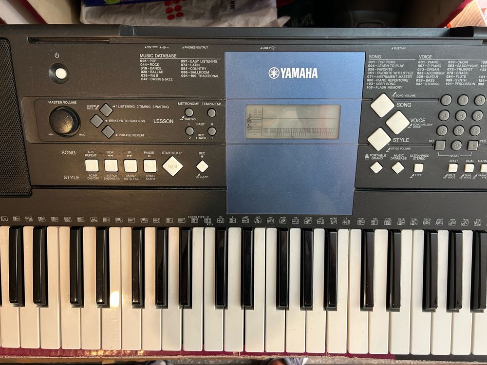 Синтезатор - Yamaha PSR E333