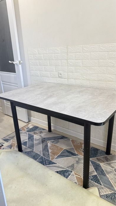 Стол сатылады жақсы