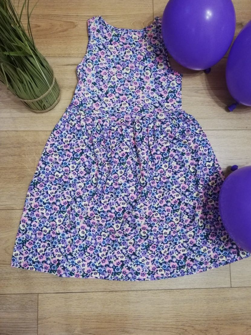 Детска шарена рокличка Н&М,122/128см,100% памук