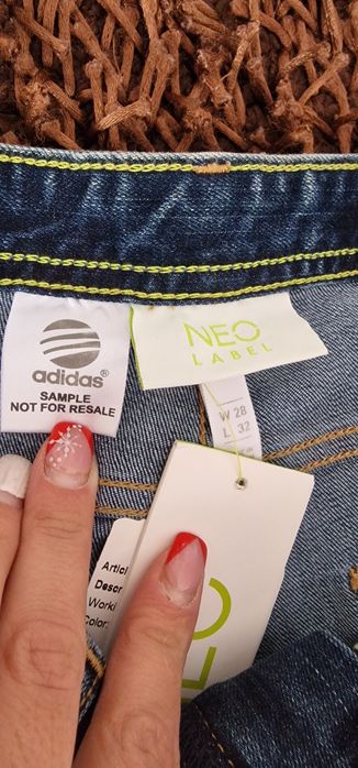 Blugi adidas neo