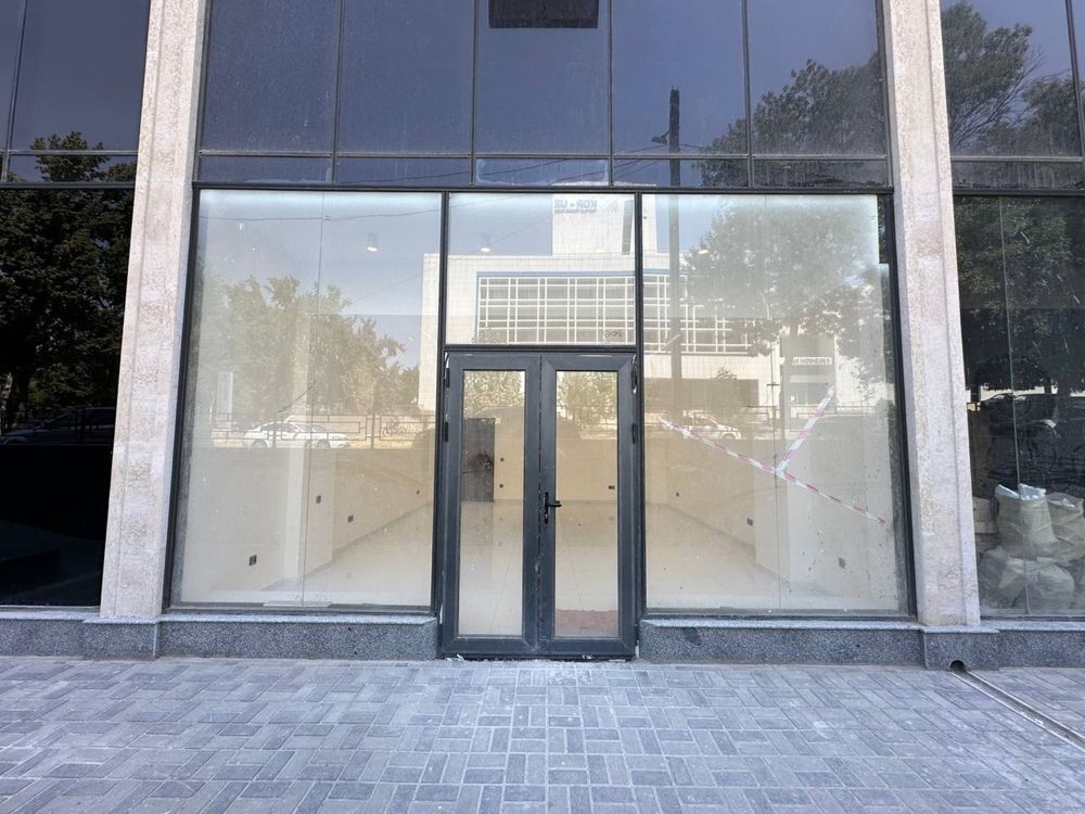 Продаётся Бизнес центр с арендатором ор:Бабур Парк напротив! 50м²