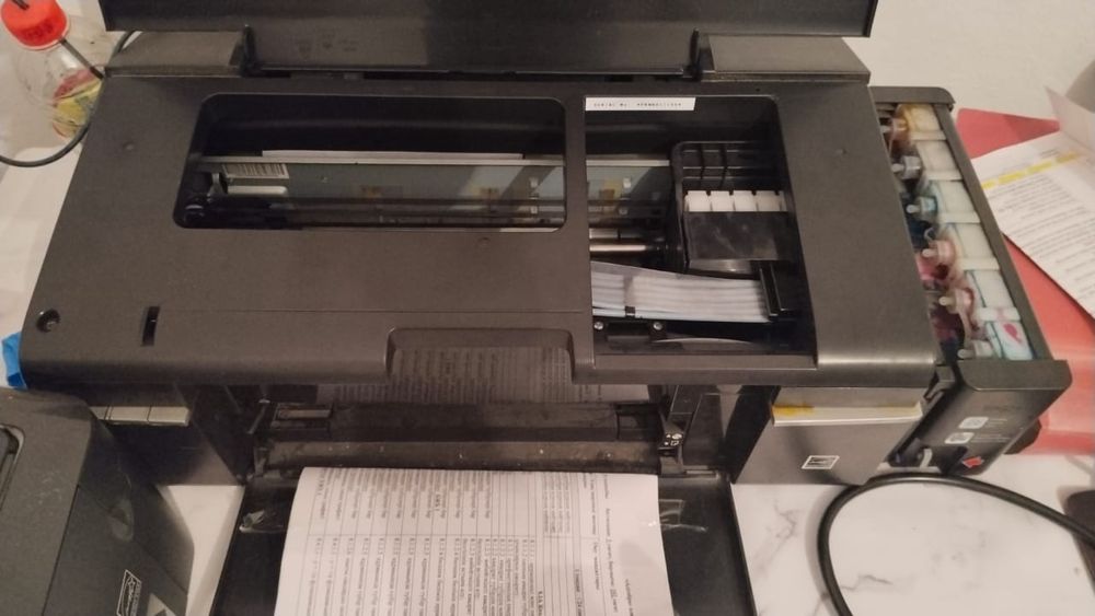 Продам принтер L800