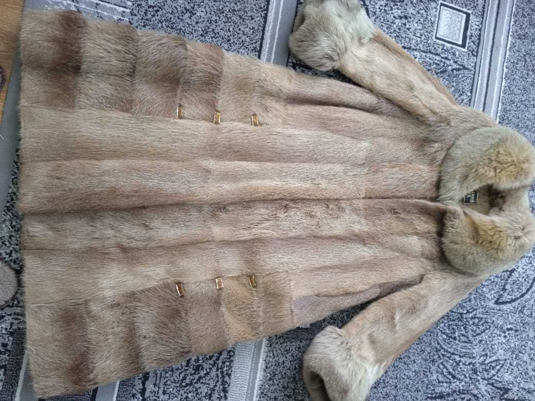 Продам натуральную шубу