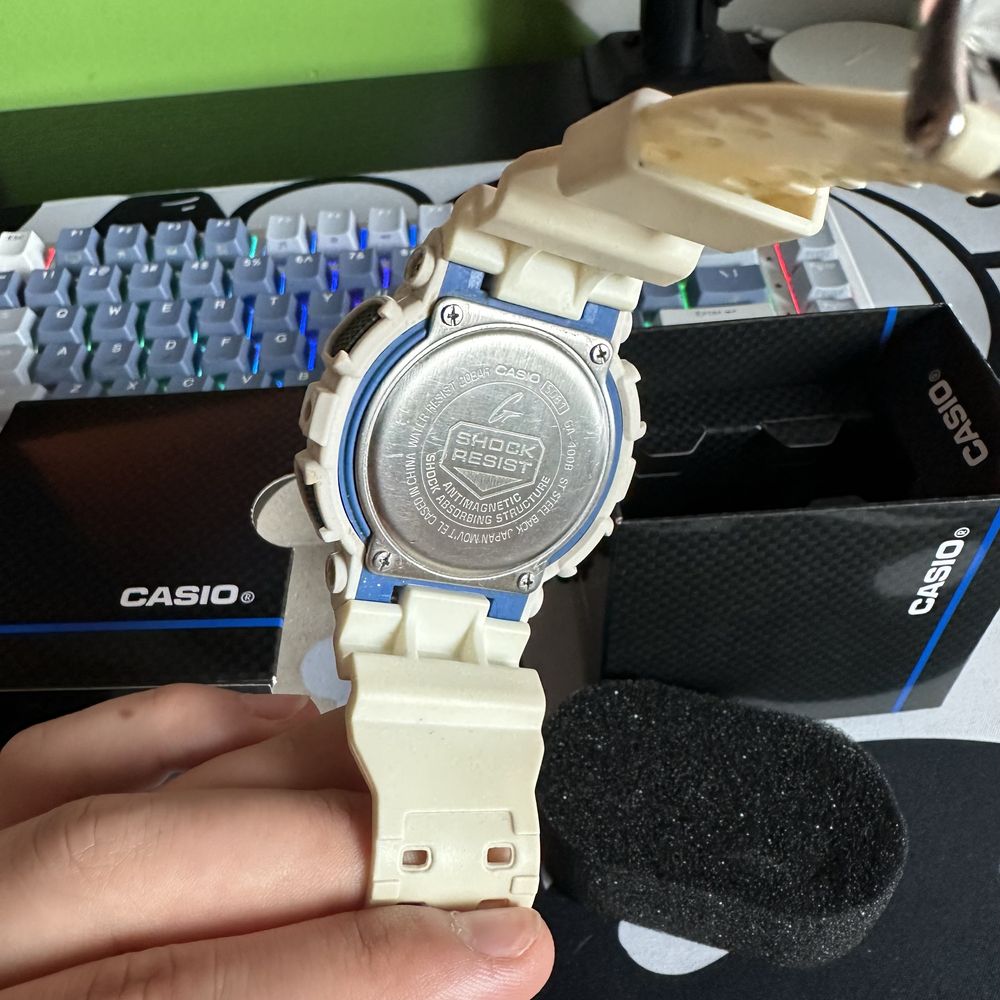 Ceas G-Shock Original alb (GA-100B-7AER)