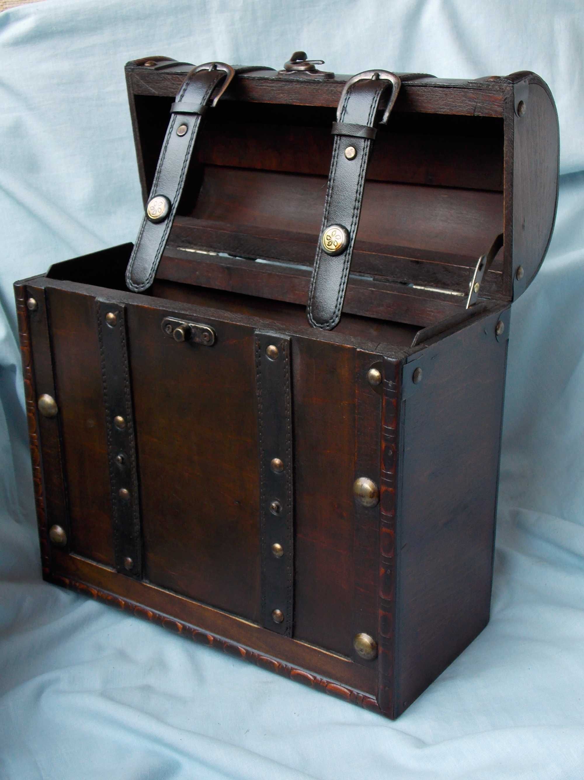 cufar,lada,cutie lemn vintage antichitati obiecte vechi decor colectie