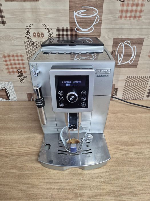 Expresor/Espressor Cafea DeLonghi Magnifica Intensa