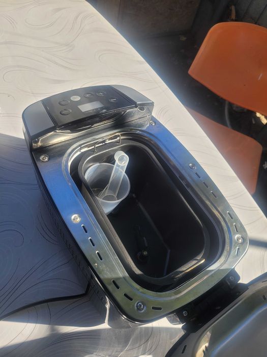 Masina de copt paine GORENJE BM1210BK