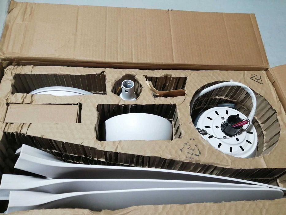 Philips Осветление с вентилатор за таван 28W дистанционно димиране