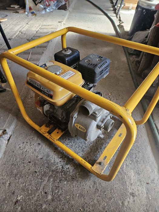 Бензинова помпа за вода