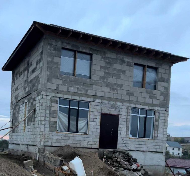 продам дом 2-уровневый