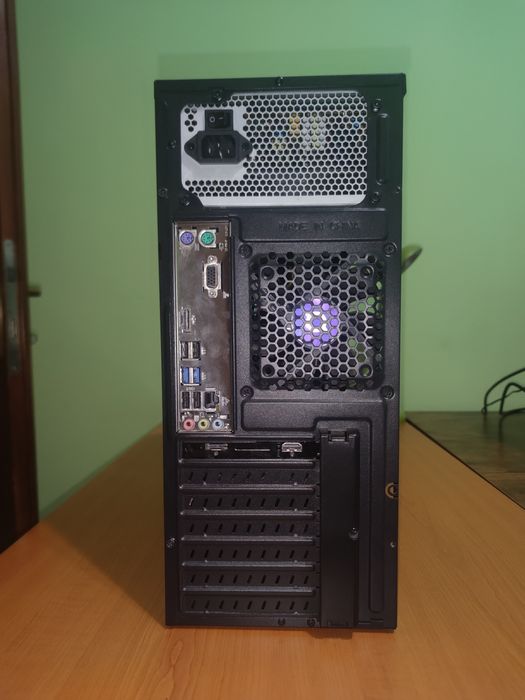 PC Gaming – i5-10400F, RX 6500XT, 16GB RAM, PSU 500W